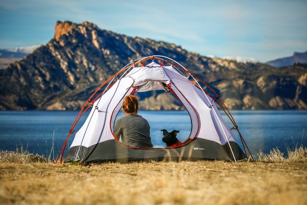 Quelles sont les meilleures techniques pour observer les étoiles en camping en bord de mer?