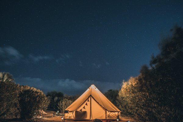 Quels sont les meilleurs conseils pour un camping en région de caldeira volcanique?